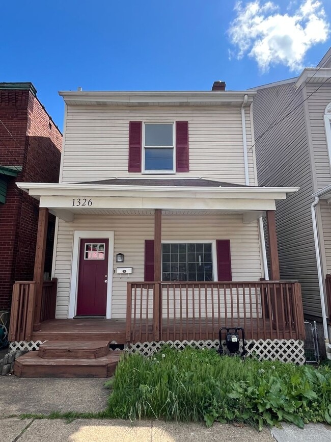 Photo - 1326 Evergreen Ave Apartment