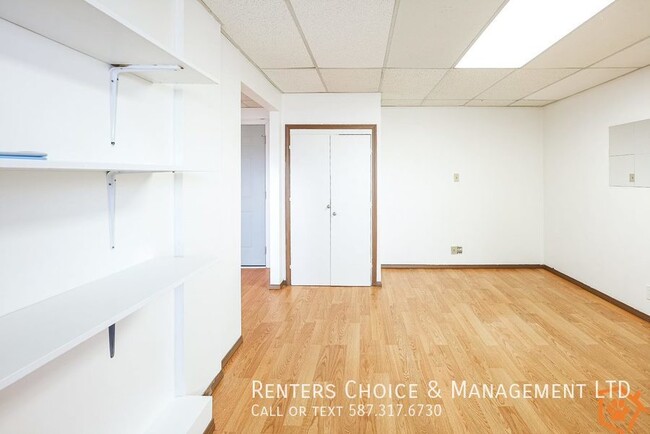 Photo du bâtiment - Cat Friendly Bachelor Unit in Downtown Taber