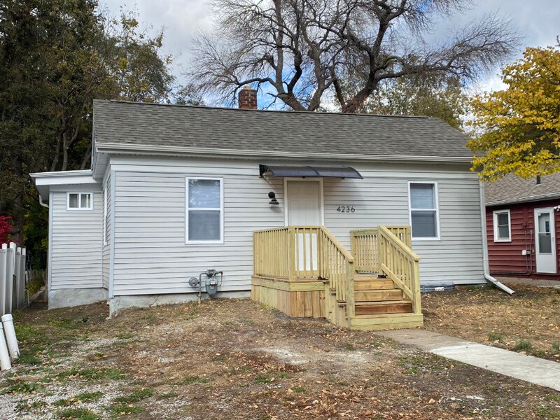 Foto principal - 4236 L St