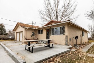 Building Photo - 271 N 3rd W