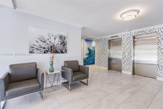 Building Photo - 2671 S Course Dr