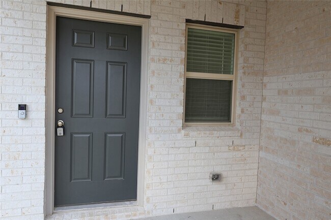 Foto del edificio - 16948 Juniper Blossom Bnd