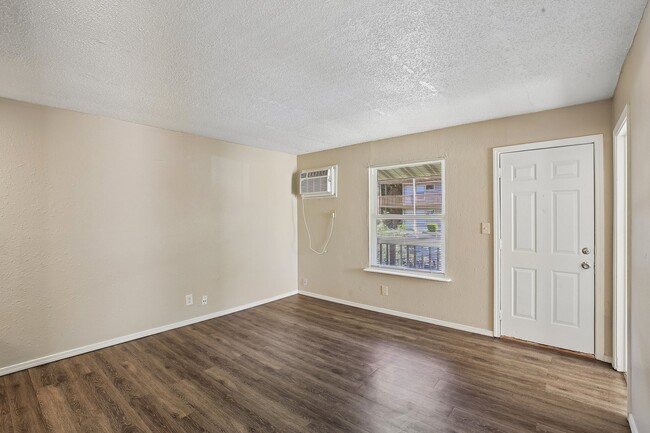 1-web-or-mls-521 Sundown Dr-S0907-001.jpg - Pleasant Grove Apartments