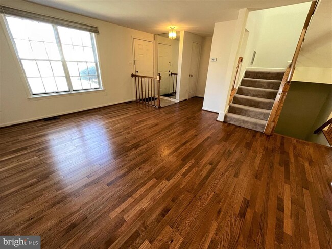 Building Photo - 10522 Prairie Landing Terrace