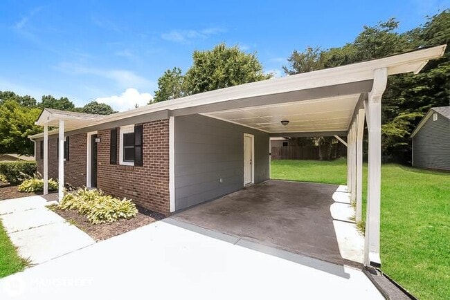 Building Photo - 101 WINDWARD CIR, MOCKSVILLE, NC 27028