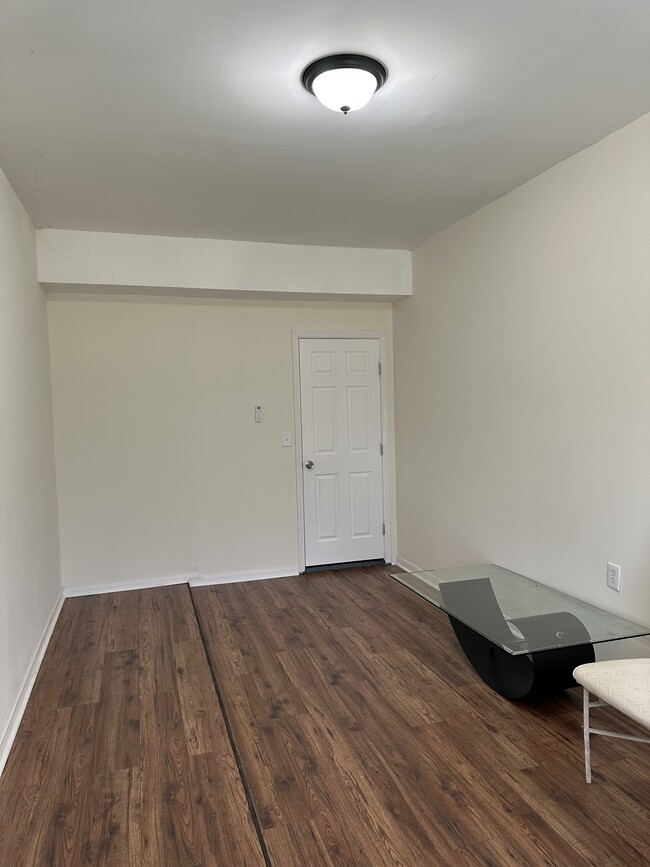 Building Photo - 1607 Dominik Dr
