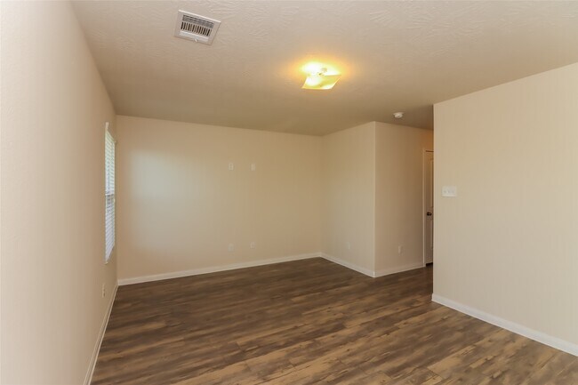 Foto del edificio - 25722 Hazy Elm Ln