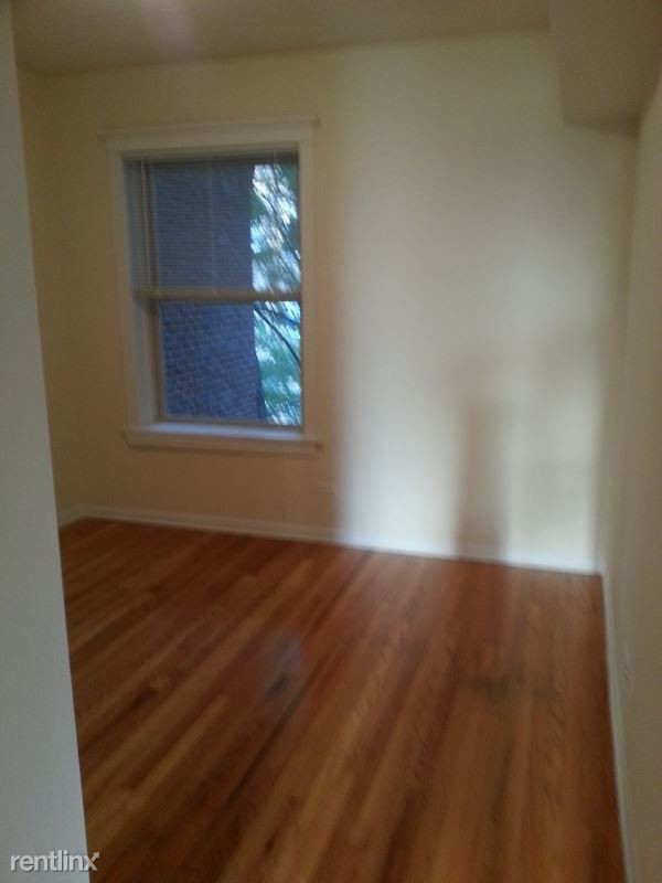 Building Photo - 3548 N Wolcott Ave