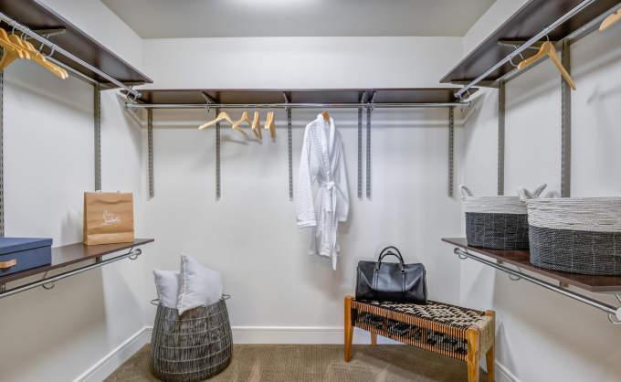 Primary Photo - 3 bedroom in Dallas TX 75201