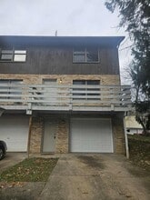 Building Photo - 505 N Park Dr