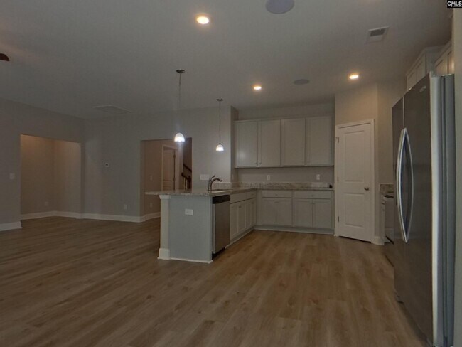 Foto del edificio - 343 Spring Meadow Rd