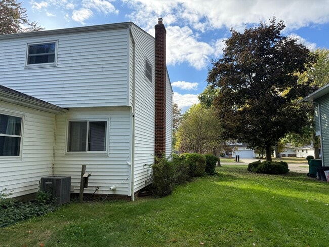 Building Photo - 7737 Ohio St