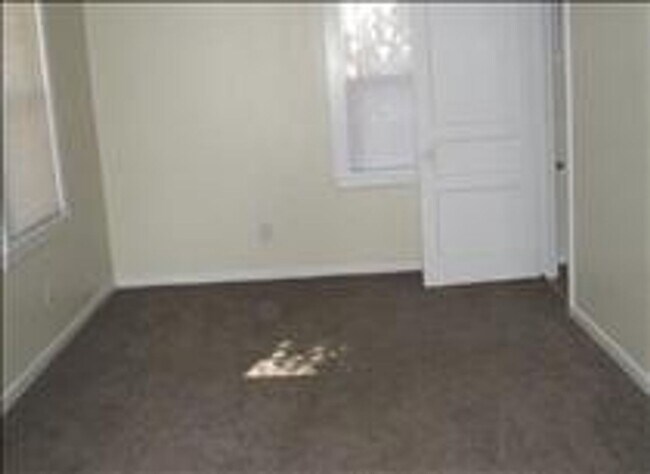 Building Photo - 227 N Debardeleben St