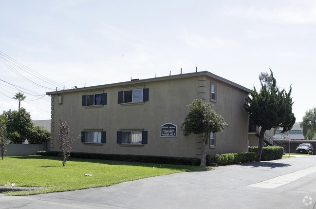 Building Photo - 1230 Hillandale Ave