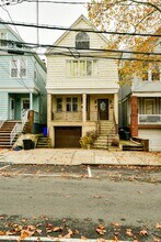 Building Photo - 108 W 42nd St