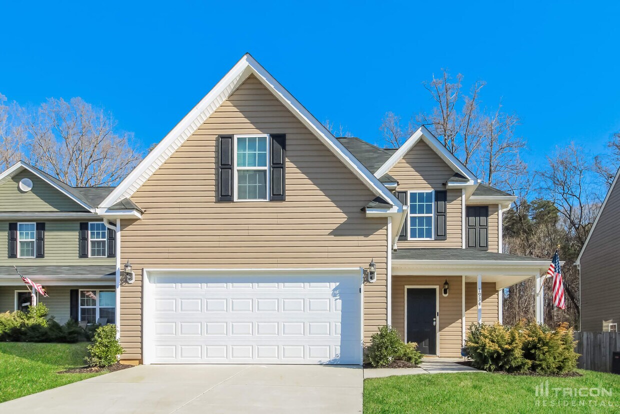 Foto principal - 1934 Chapel Brook Way