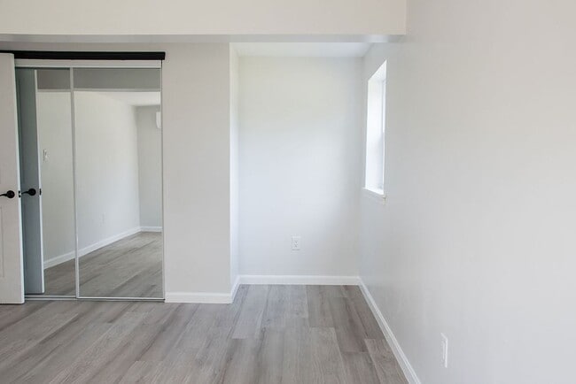 Foto del edificio - 124 W. First Ave./1 Bedroom, 1 Bath Apartment
