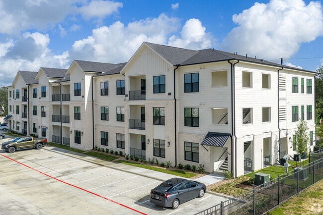 Building Photo - Lenox Katy Grove