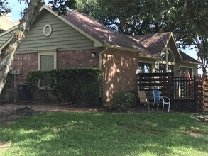 Building Photo - 18800 Egret Bay Blvd