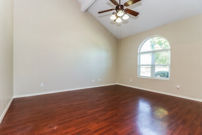 Foto del edificio - 10229 Dawson Trail