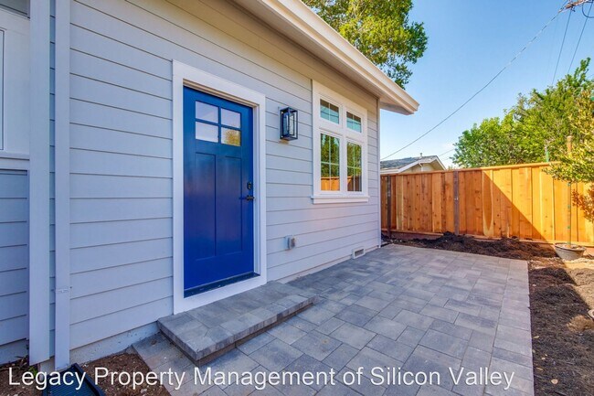Building Photo - 1 br, 1 bath House - 324-A Cherry Ave.