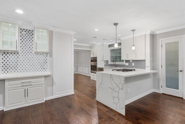 Foto del edificio - 14223 Kellywood Ln