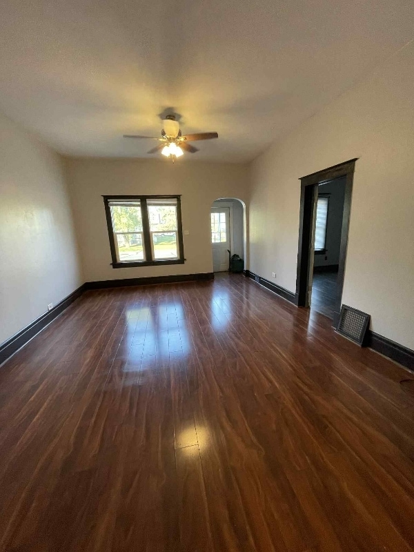 Building Photo - 633 Starr Ave