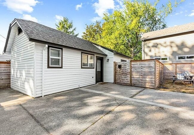 Photo - 6541 SE 89th Ave House