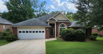 Building Photo - 241 Bainbridge Dr