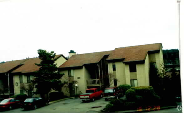 Primary Photo - Ridge Condominiums