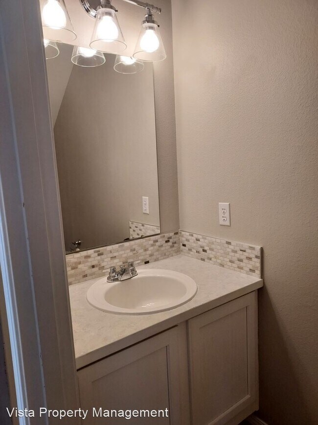 Foto del edificio - 3 br, 2.5 bath House - 13316 122nd Ave E