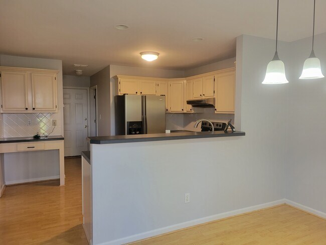 Building Photo - 3732 Weeping Willow Way