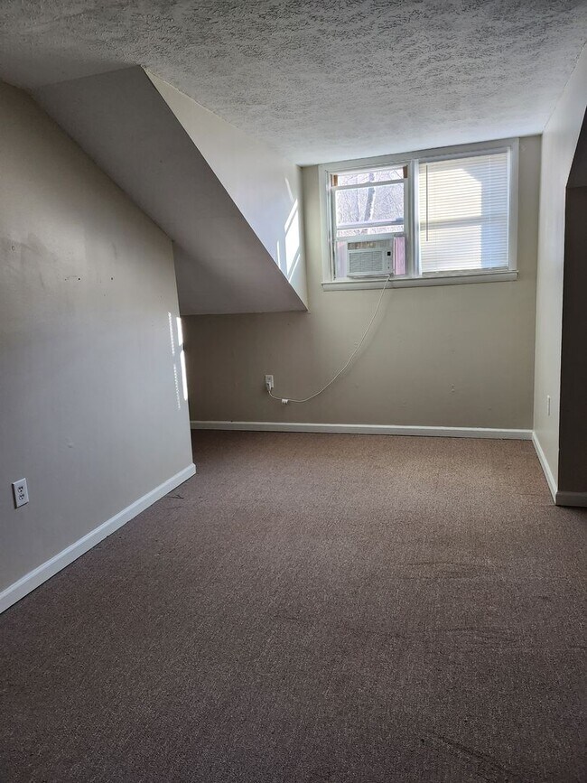Foto del edificio - 2 Bedroom 2 Bath Townhouse 1 mile from WCU...