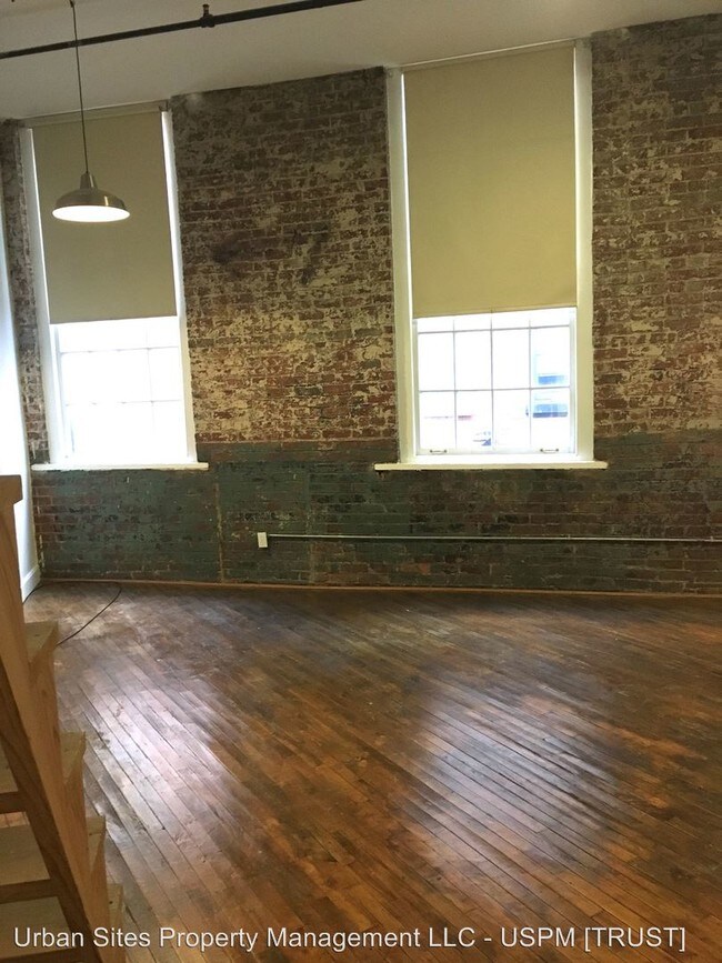 Building Photo - 1227 Jackson St