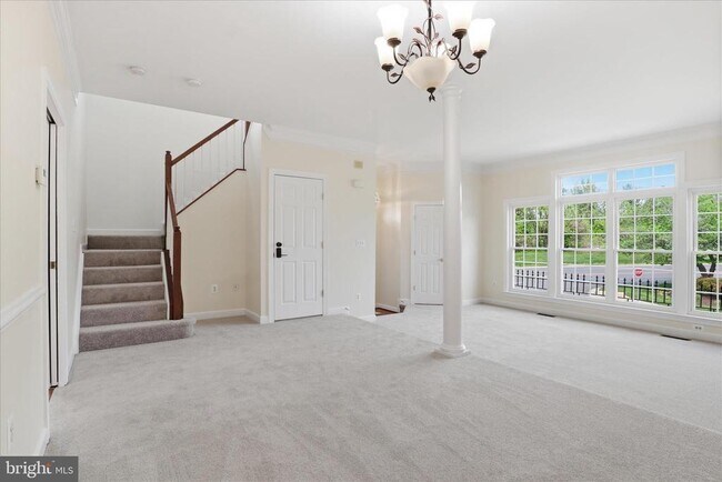 Foto del edificio - 981 Herons Run Ln