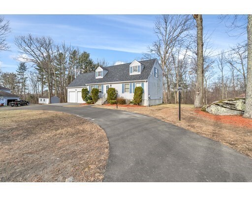 Foto del edificio - 163 Chestnut Hill Rd