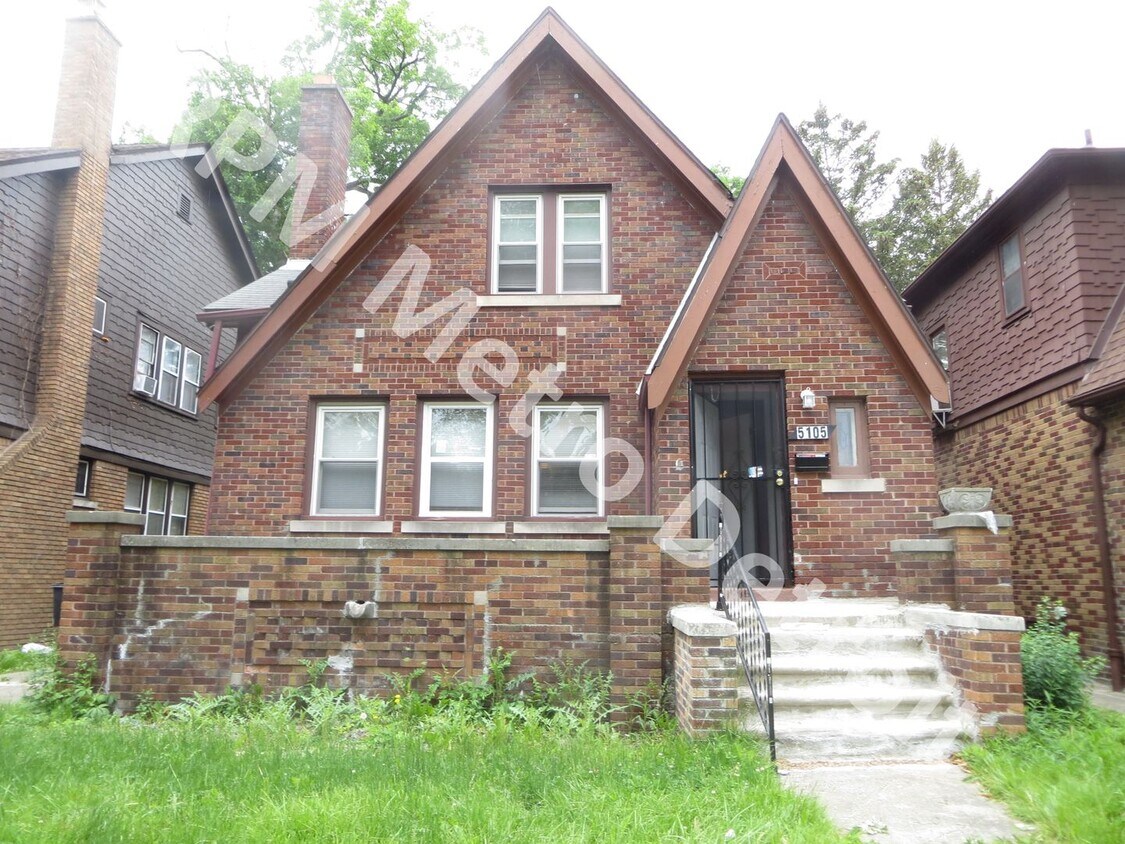 Primary Photo - 5105 Grayton St
