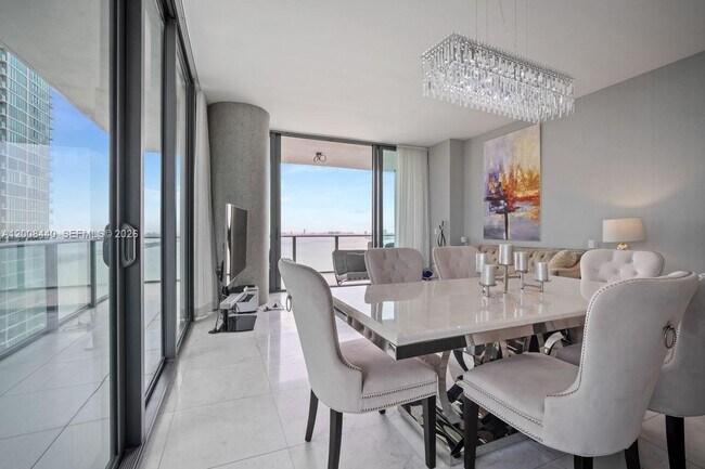 Foto del edificio - 480 NE 31st St
