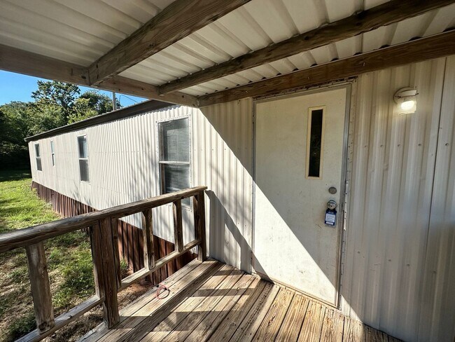 Foto del edificio - 3-bedroom 2-bathroom Mobile Home Available...