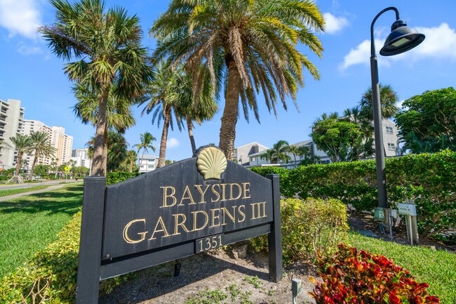 Foto del edificio - 1351 Gulf Blvd