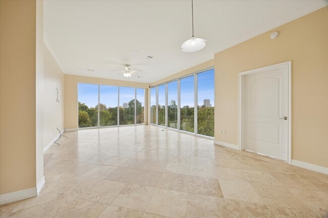 Foto del edificio - 2515 Washington Ave