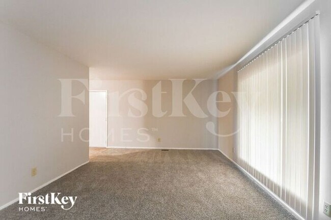 Foto del edificio - 6020 Wedgewood Way