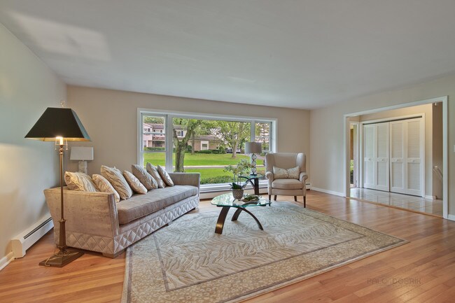 Foto del edificio - 1172 Timber Ln