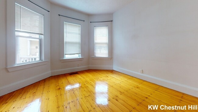 Building Photo - 10 Cherokee St