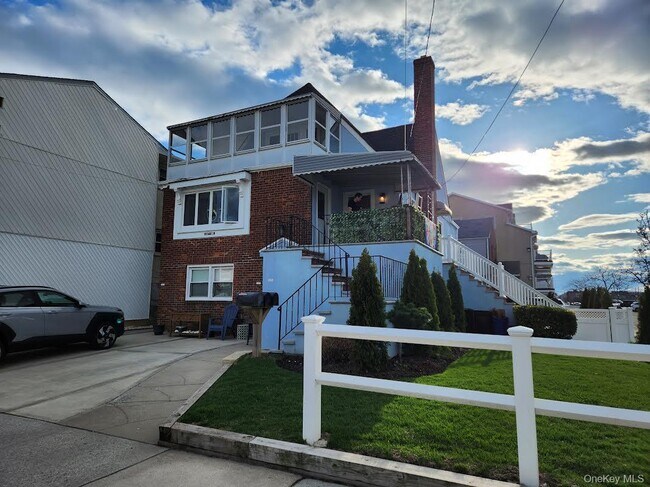 Building Photo - 61 Roosevelt Blvd