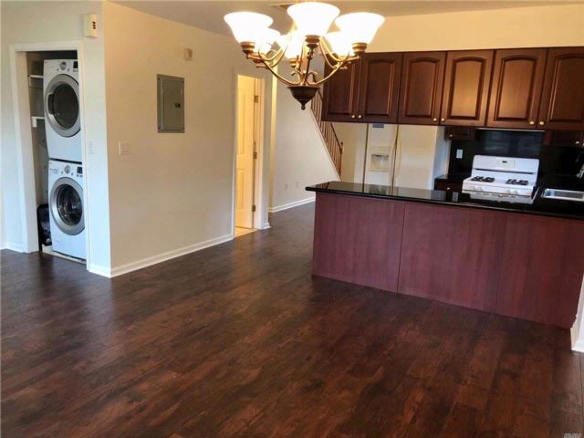 Primary Photo - 11425 Dalian Ct