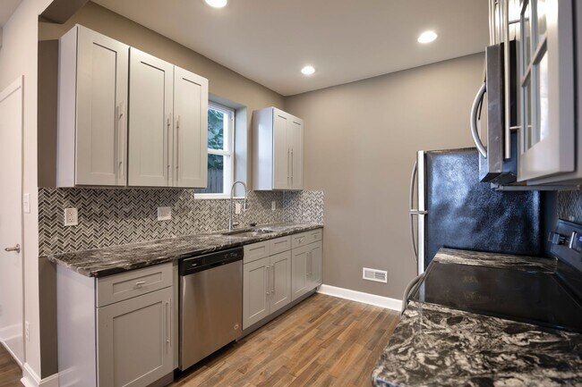 Foto del edificio - ???Newly Updated, MODERN 2 Bedroom in booming Brewerytown