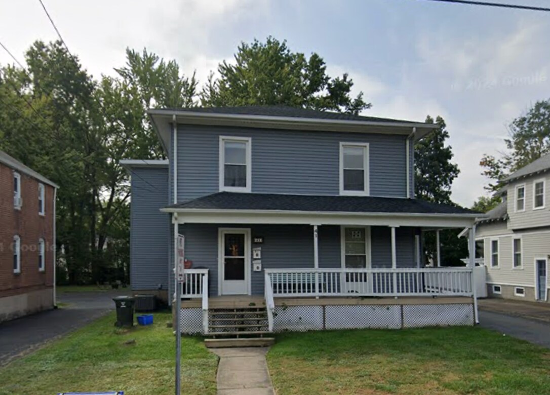 Primary Photo - 41 Burr St