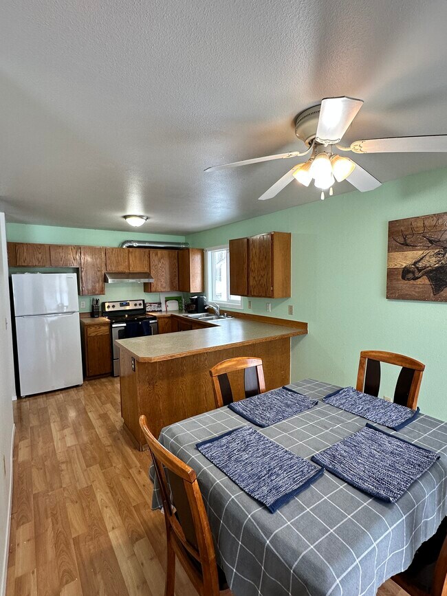 Foto del edificio - 8132 E 32nd Ave