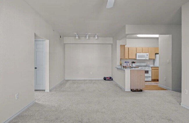 Building Photo - 2101 S Lakeline Blvd